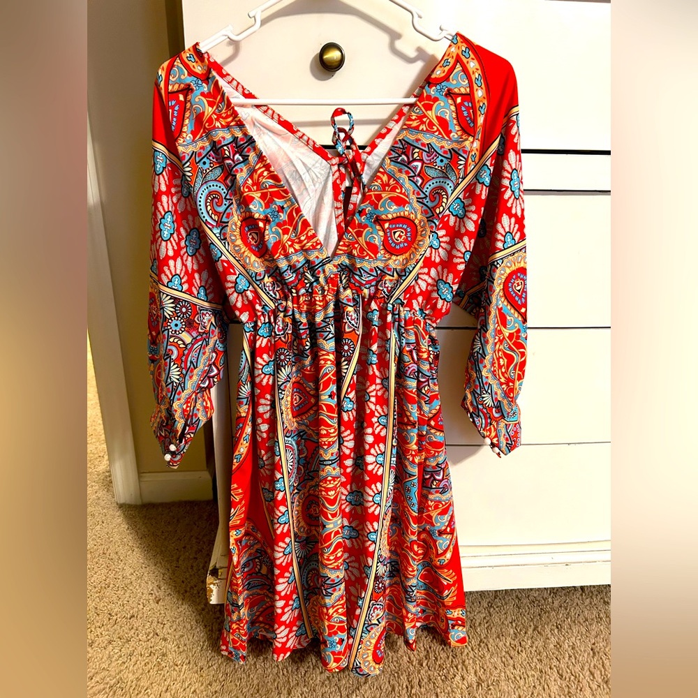 Cute tie back boho dress size small